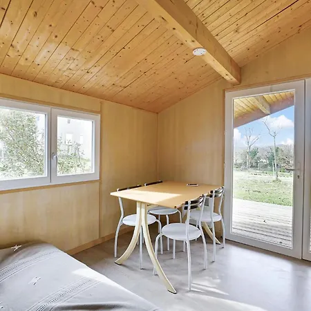 Сasa de vacaciones Lovely Home In Barjac With Outdoor Swimming Pool *